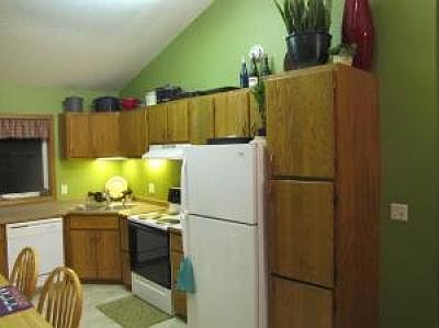 3rd image of 206 Shorewood Cir