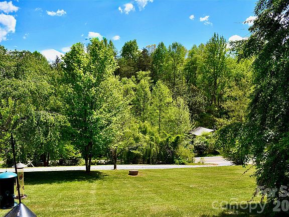 3rd image of 1780 Lytle Mountain Rd