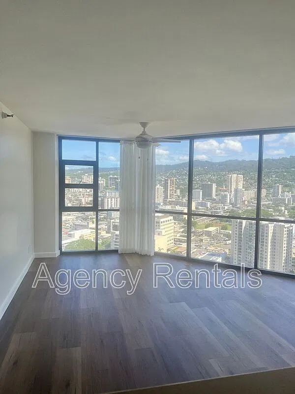 1 bed, 1.0 bath, 611 sqft, $2,350 — Photo 3