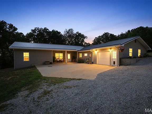 2nd image of 10179 Vine Rd