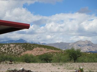 1055 W Del Lago Way, Benson, AZ 85602