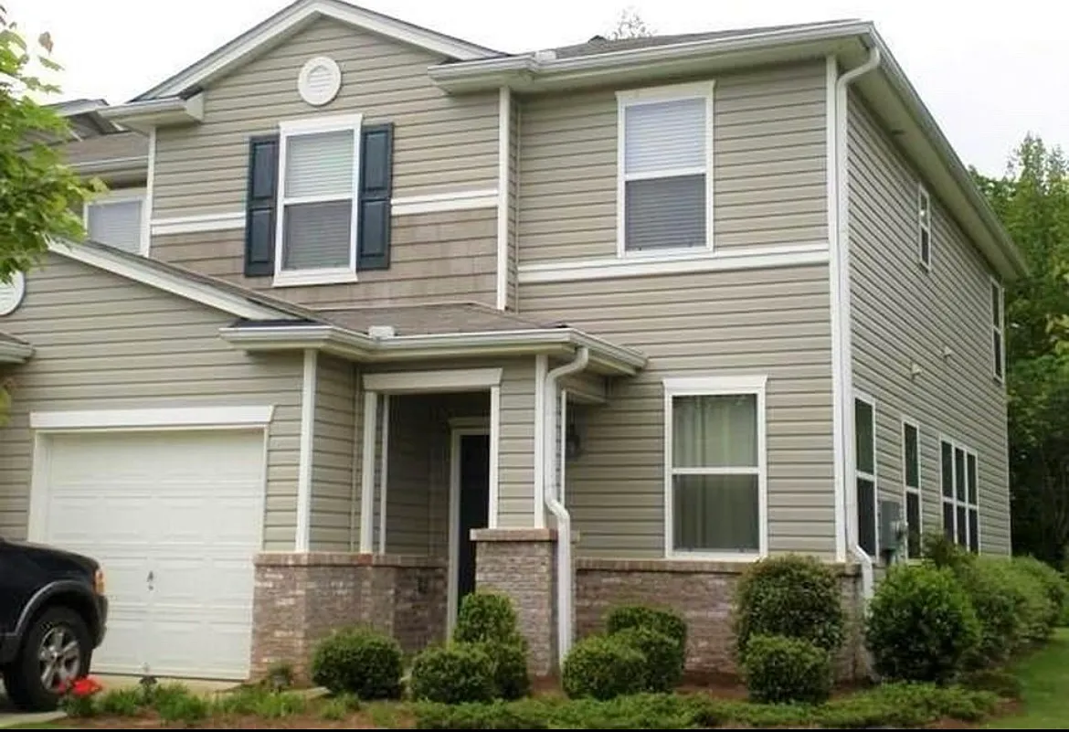 3 bed, 2.5 bath, 1753 sqft, $1,925 — Photo 1