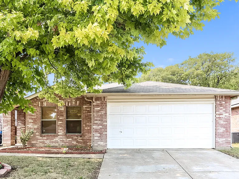 5213 Bedfordshire Dr — Photo 1