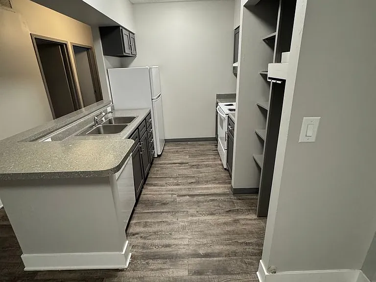 The Village at Gray's Lake Apartments - Des Moines — Photo 80
