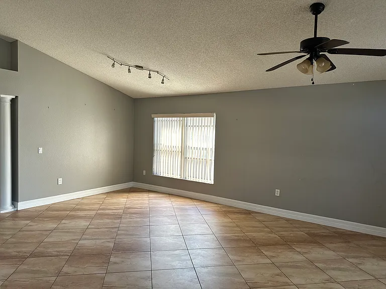 4650 Raintree Ridge Rd — Photo 14