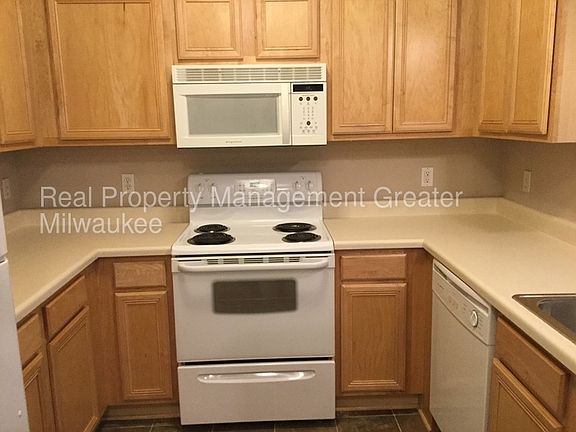 4th image of 4110 S Lake Dr Unit 439