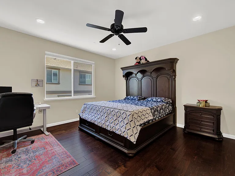 4725 Friesian Dr — Photo 12