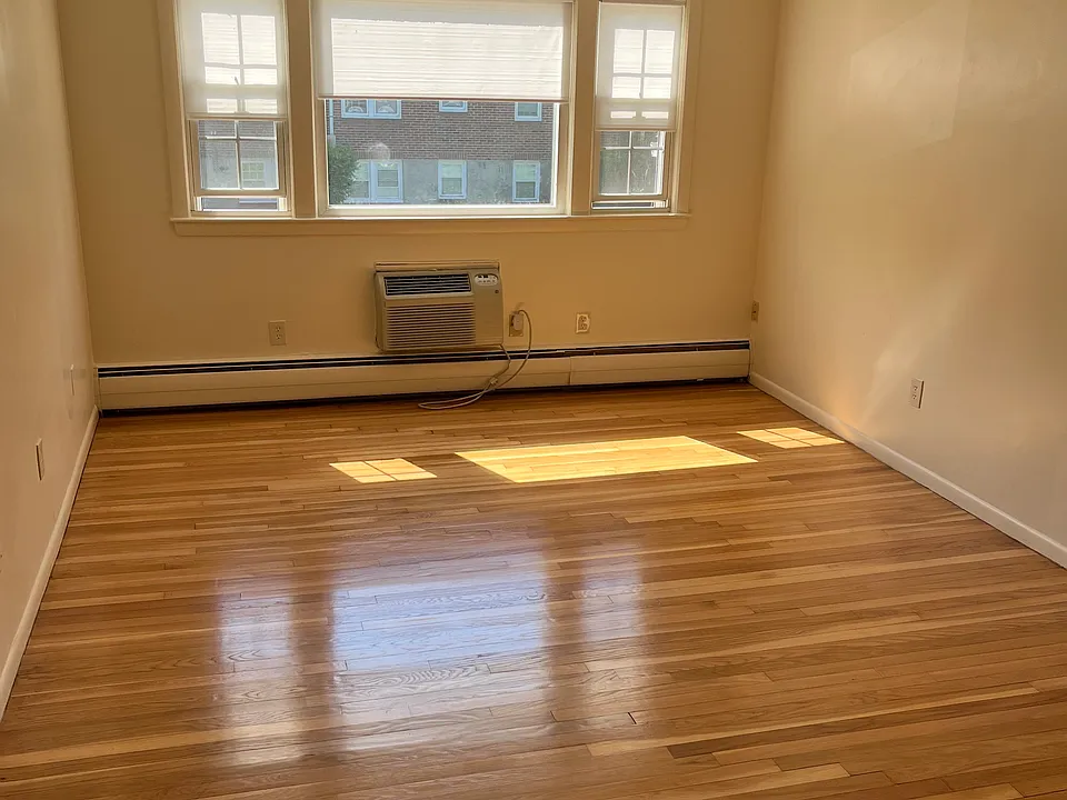 11 Sherwood Dr #7