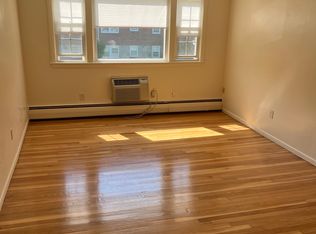 11 Sherwood Dr APT 7, Walpole, MA 02081