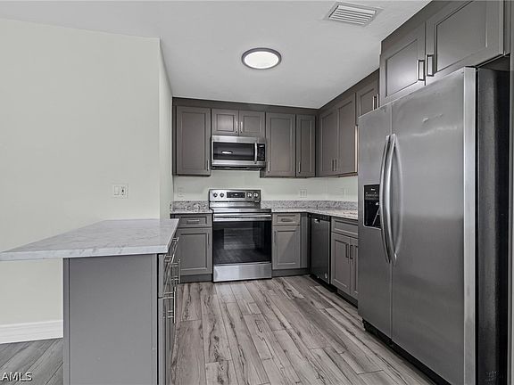 5th image of 1714 Margate Blvd