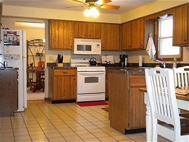 5th image of 6623 Vallevista Dr
