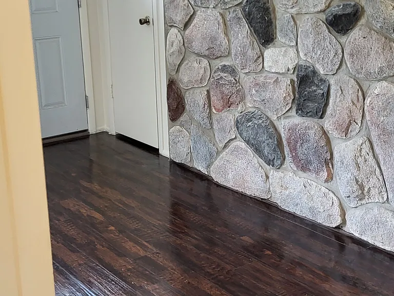 1339 N Pine River Rd — Photo 9