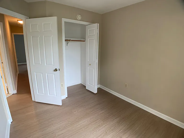 8684 Manahan Dr — Photo 8