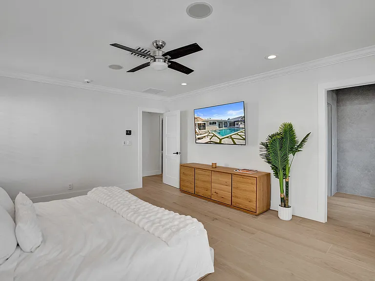 885 Nafa Dr — Photo 55