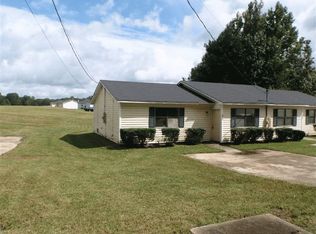 3756 Meadowview Dr, Lithia Springs, GA 30122