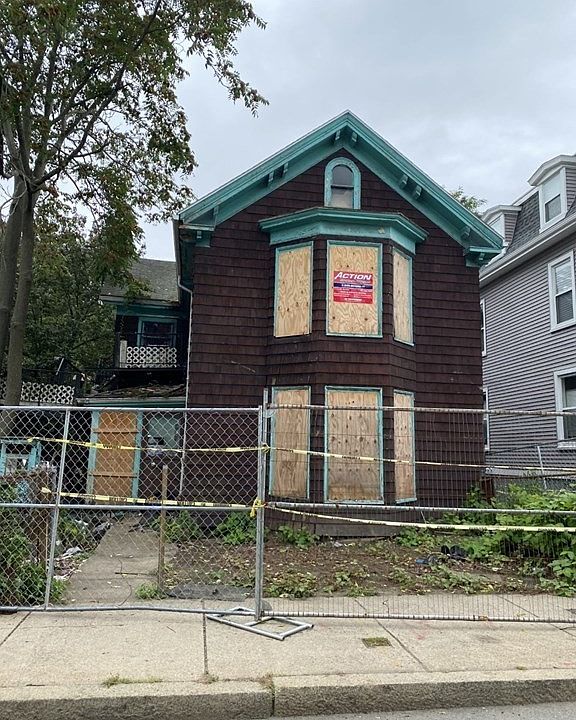 2nd image of 34 Marcella St