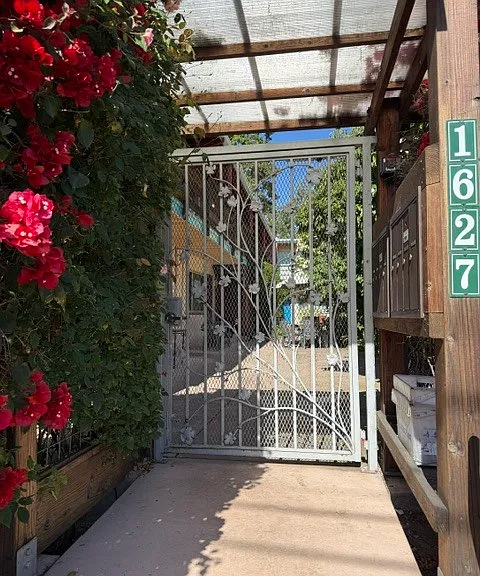 1627 Grant St #D — Photo 15