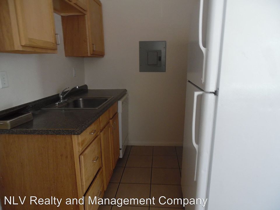 2nd image of 720 W McWilliams Ave APT 4