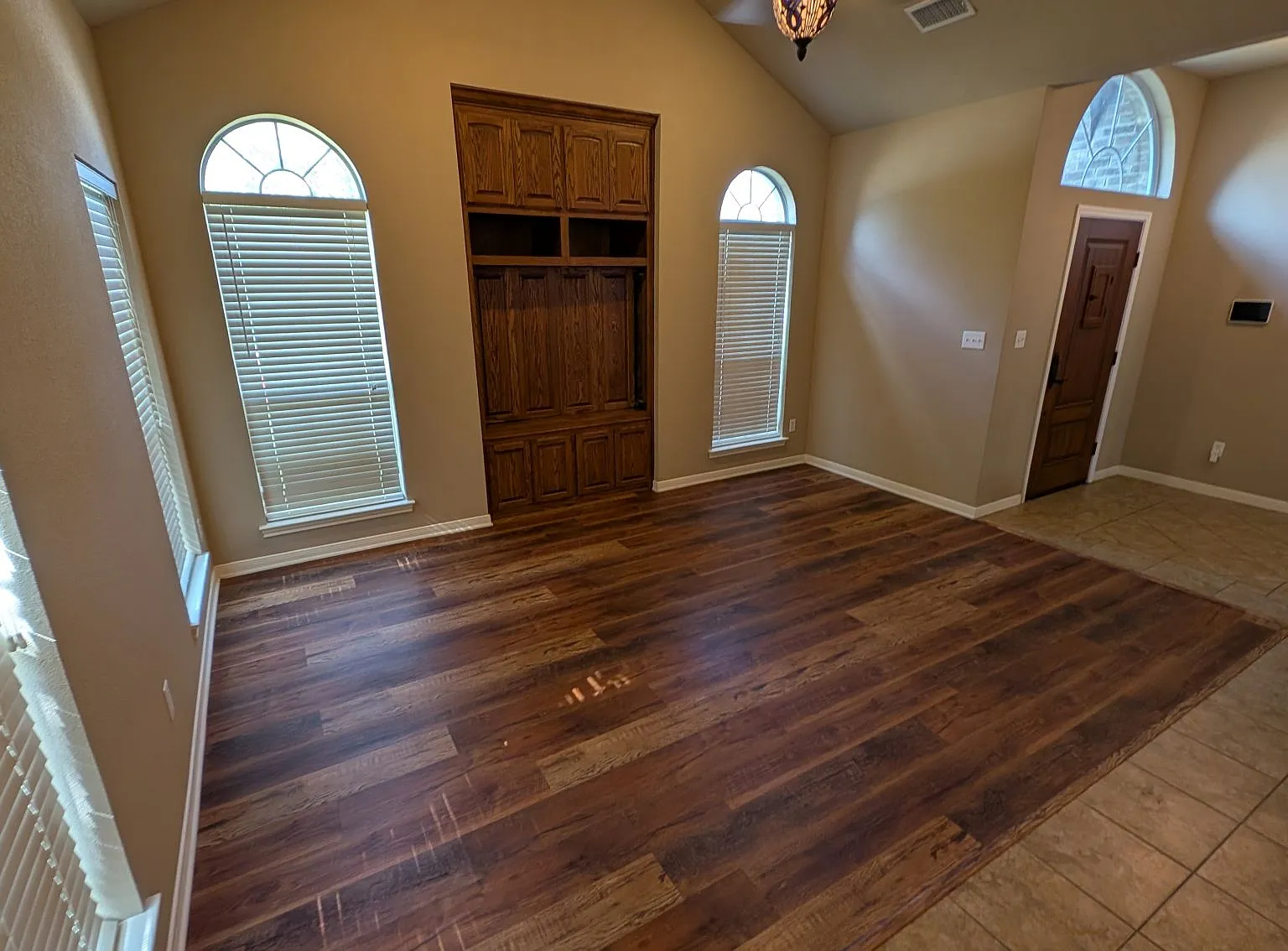 506 Marshall Dr, Belton — Photo 2
