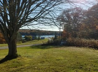 32 Oak Hill Rd, Boothbay, ME 04537