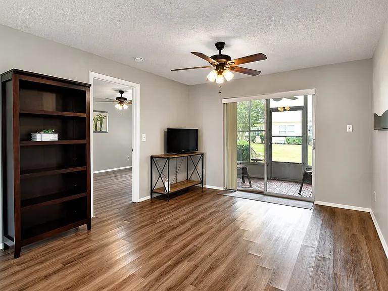 3683 Trophy Blvd — Photo 6