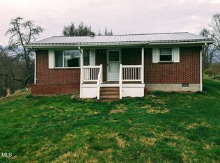 1544 Compton Combs Ridge Rd, Honaker, VA 24260