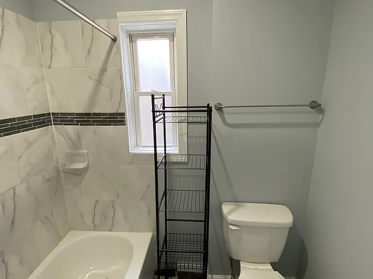 Second floor full bathroom