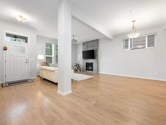 5th image of 24375 112th Ave