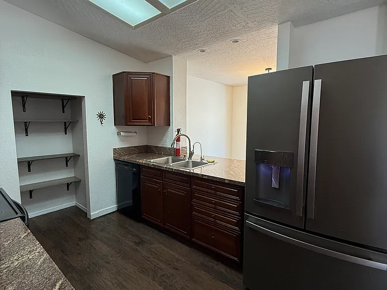 2512 S Rio Verde Dr — Photo 13