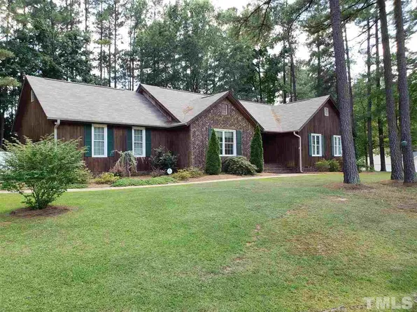 3015 Pine Lake Dr, Sanford, NC 27330