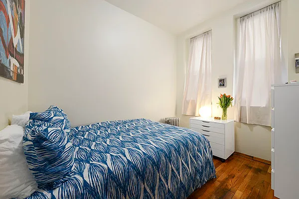 Rented by Warren T Real Estate Corp. | media 20
