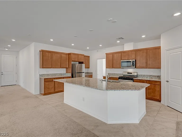630 Great River Ave — Photo 15