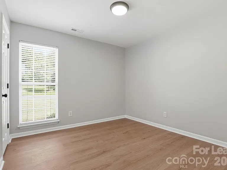 13114 Woodland Farm Dr — Photo 23