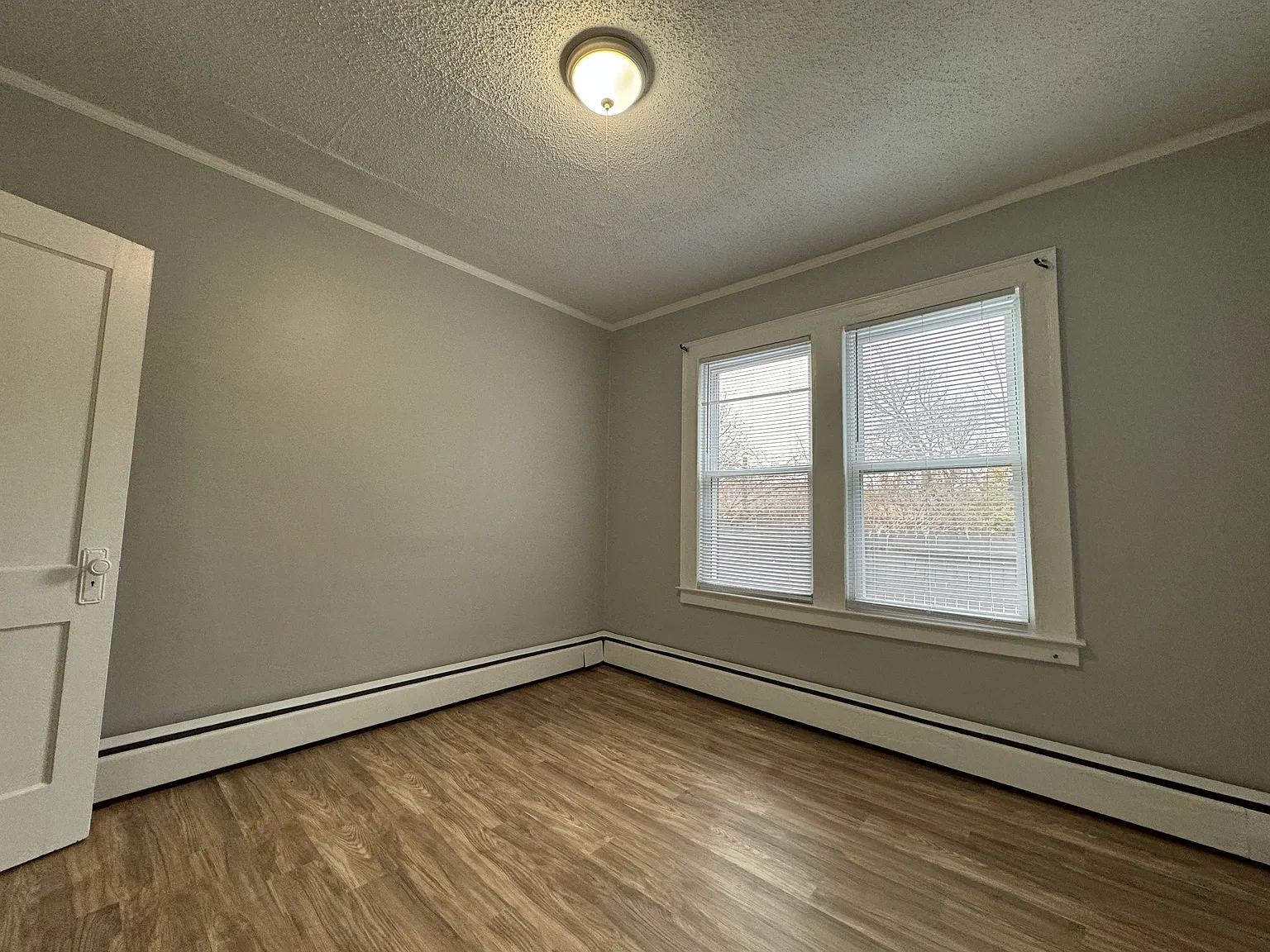 208 Hamilton St — Photo 4