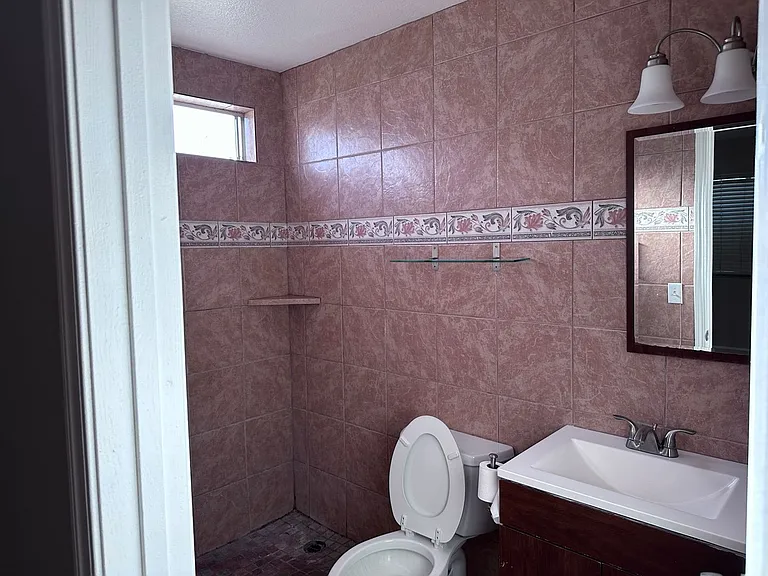 4910 W Gail Dr — Photo 23