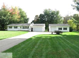 13553 S Wright Rd, Eagle, MI 48822