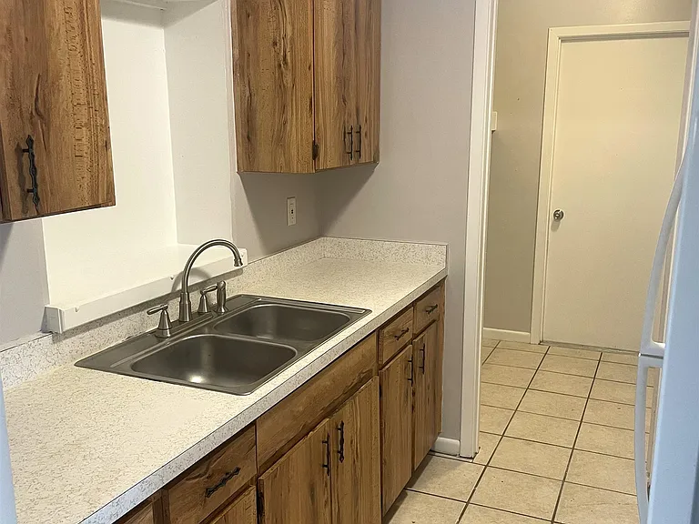 790 Bahia Dr — Photo 5