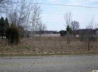 13822 Northmoor Dr, Cement City, MI 49233