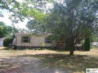 196 Schooner Trl, Toney, AL 35773