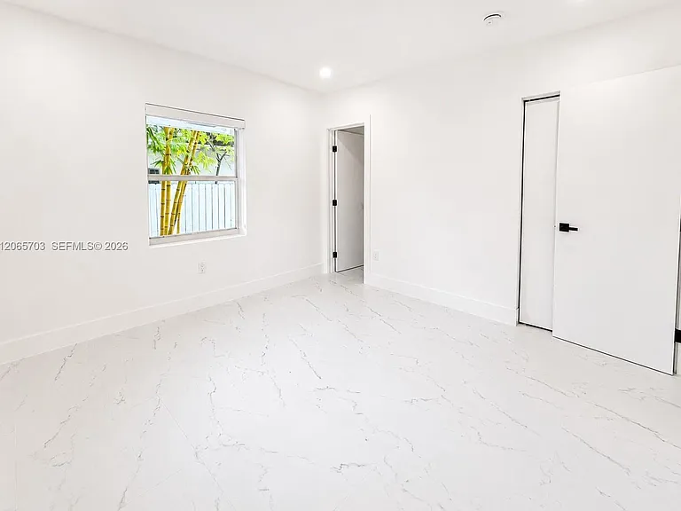 3312 SW 1st Ave #3312 — Photo 5