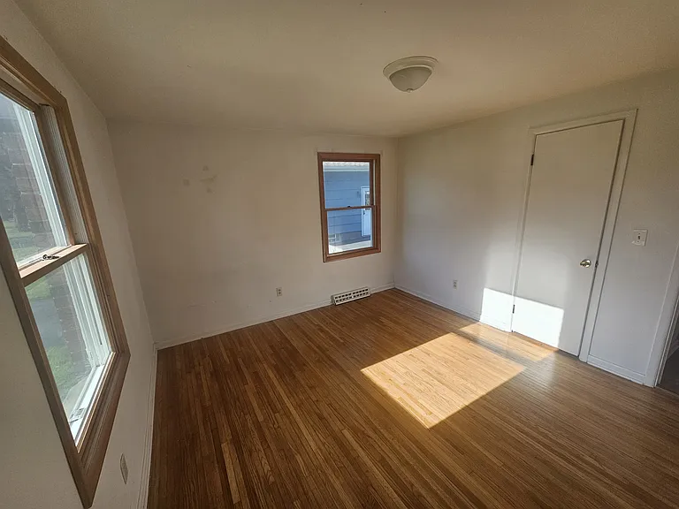 147 Iris Ave #1 — Photo 11