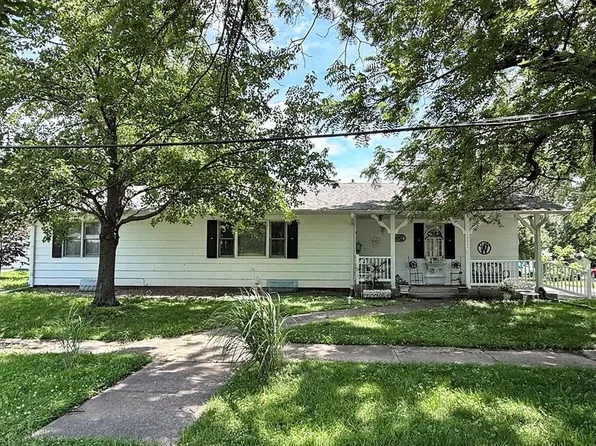 100 N Hickory St, Appleton City, MO 64724