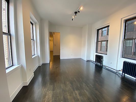 1st image of 31 Union Sq W APT 8F