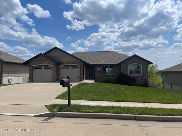 3857 Riley Ct, Jefferson City, MO 65109