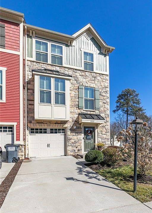 1st image of 1902 Poplar Bud Way