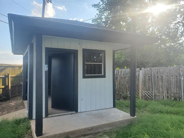101 Lindsey Ave — Photo 21