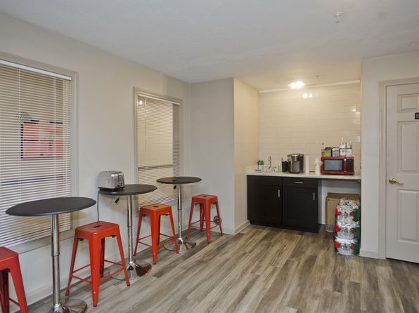36 Greenleaves Dr #75