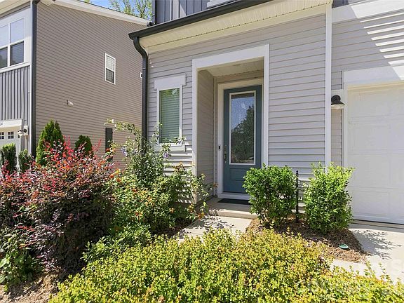 3rd image of 5320 Somerset Hill Ln
