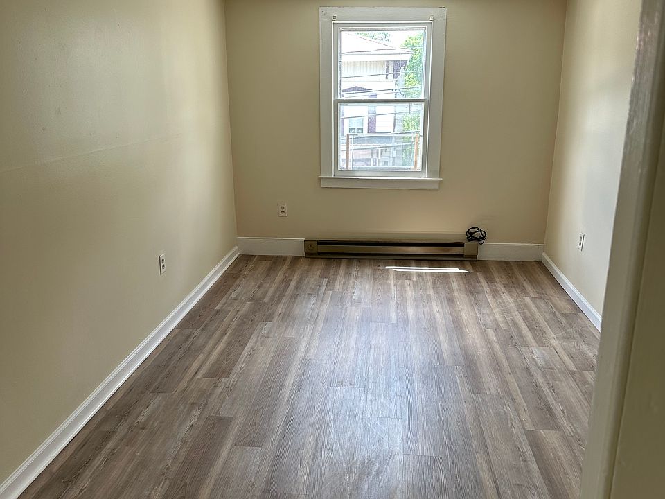 1st image of 31 East St #4