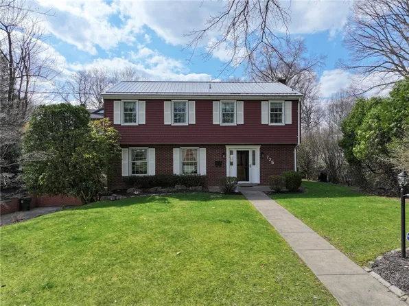 725 12th St, Oakmont, PA 15139